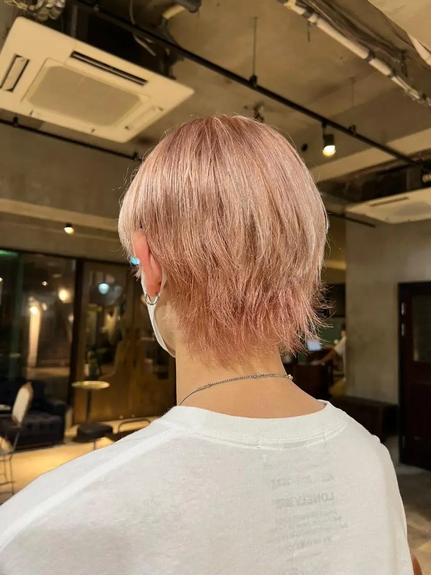 ショート カラー メンズ ベージュカラー ピンクカラー ピンクベージュ ヘアカラー トリートメント ヘアセット 美髪/透明感/レイヤ ーTATSUKI☘️のヘアスタイル