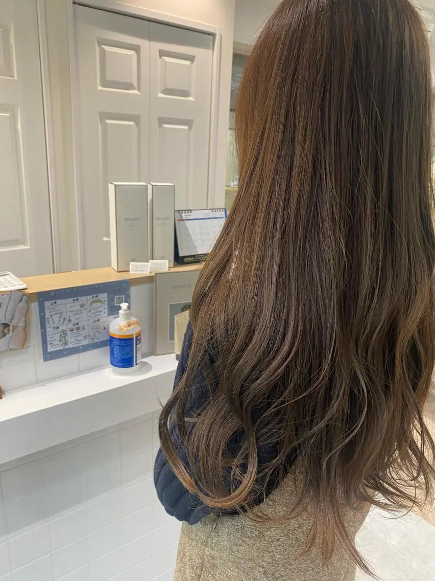 ロング カラー 透明感カラー ヘアカラー トリートメント あさかわ みほのヘアスタイル