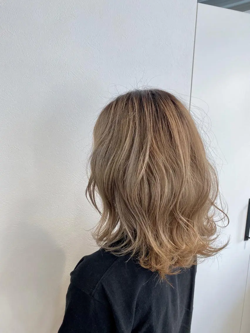 ミディアム カラー ダブルカラー 外国人風カラー ヘアカラー トリートメント Kazu .Kのヘアスタイル