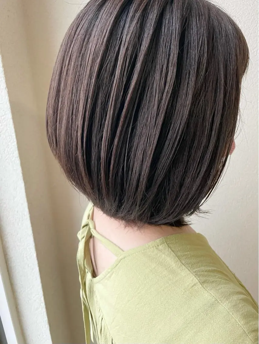 ショート カラー アッシュ グラデーションカラー ボブ 沢田 瞳のヘアスタイル