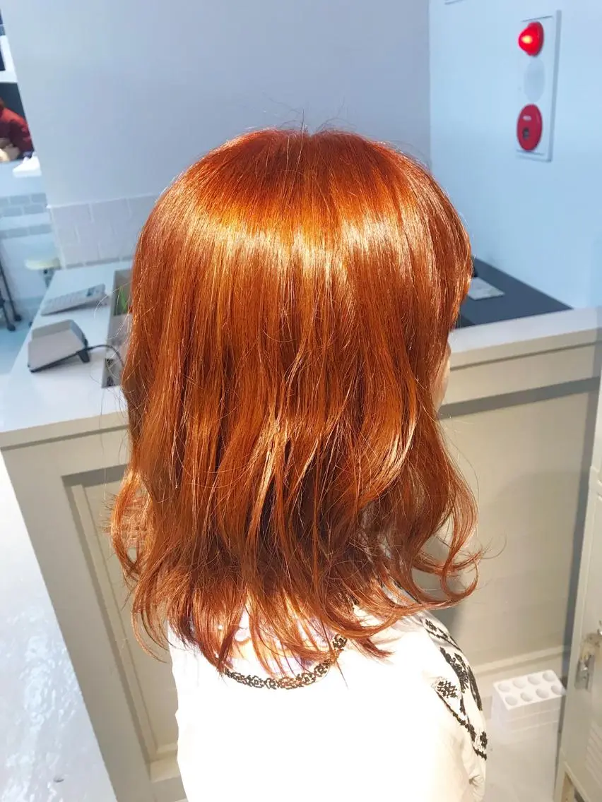 ミディアム カラー オレンジ 加藤 憂のヘアスタイル