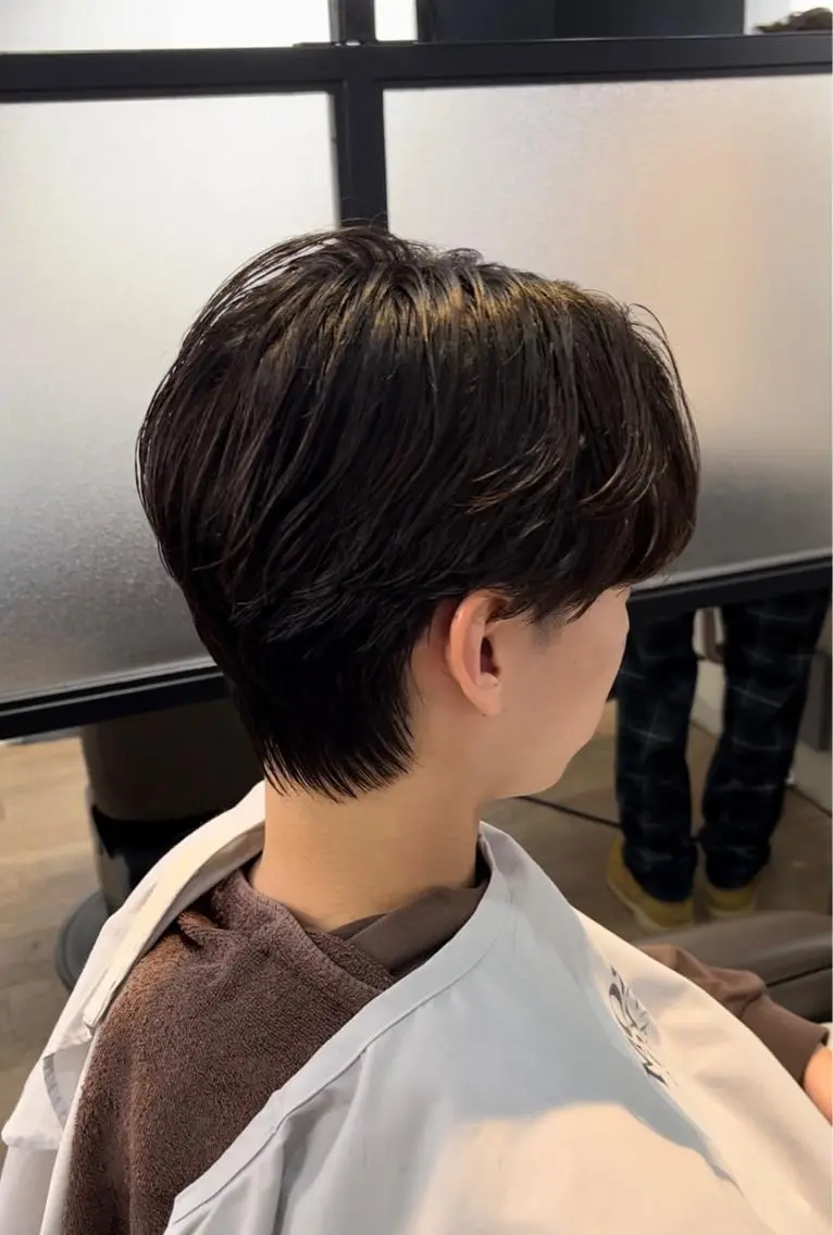 ミディアム カット とおやま レオのヘアスタイル