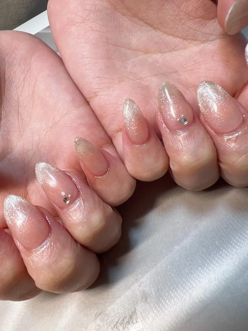 ネイル チークネイル グラデーション マグネットネイル coco nailのネイルデザイン