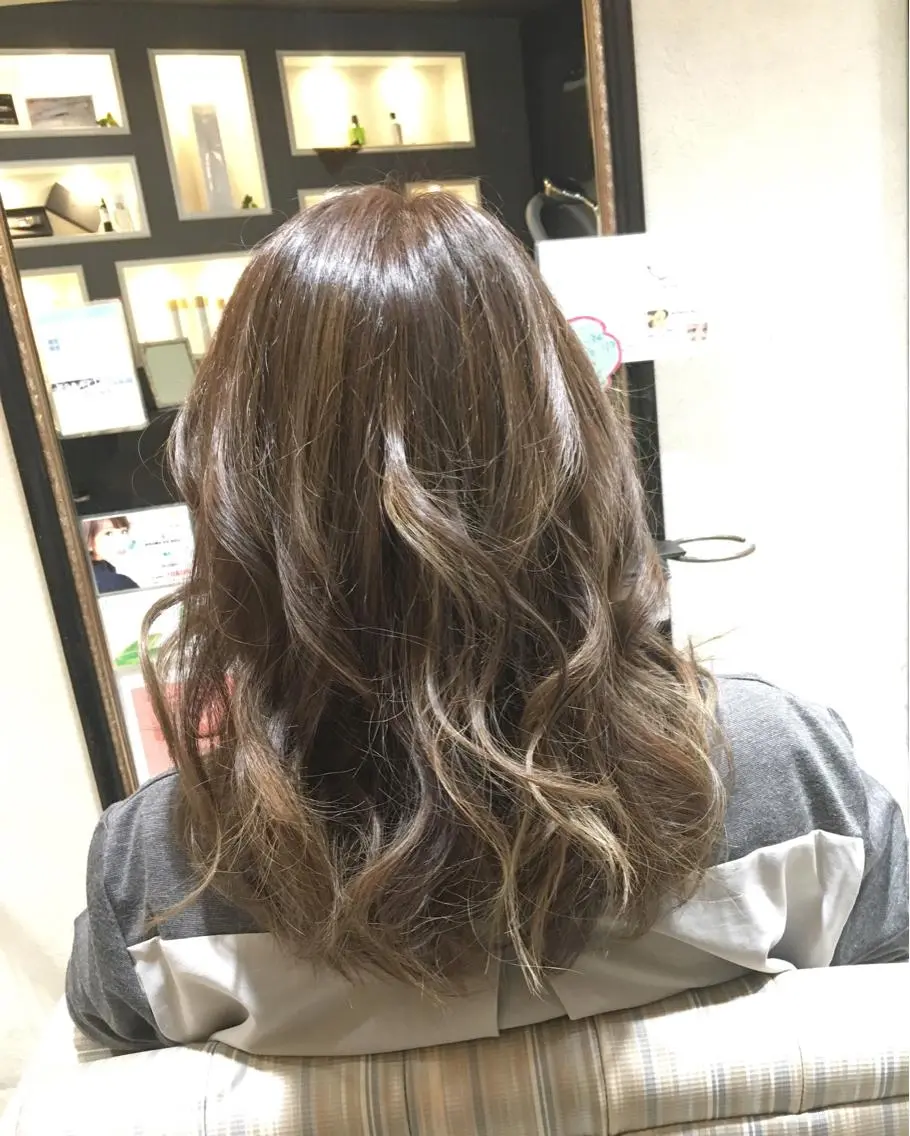 ミディアム セミロング ロング カラー パーマ ヘアアレンジ 城領 直輝のヘアスタイル