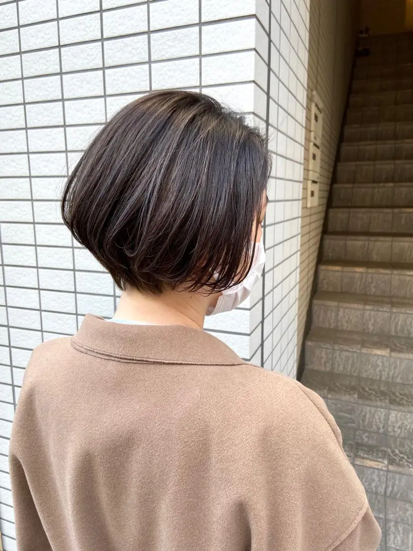 ショート カラー 透明感カラー ハイライトカラー ボブ ハイライト ショートヘア 二児のパパで店長な 戸田健治のヘアスタイル