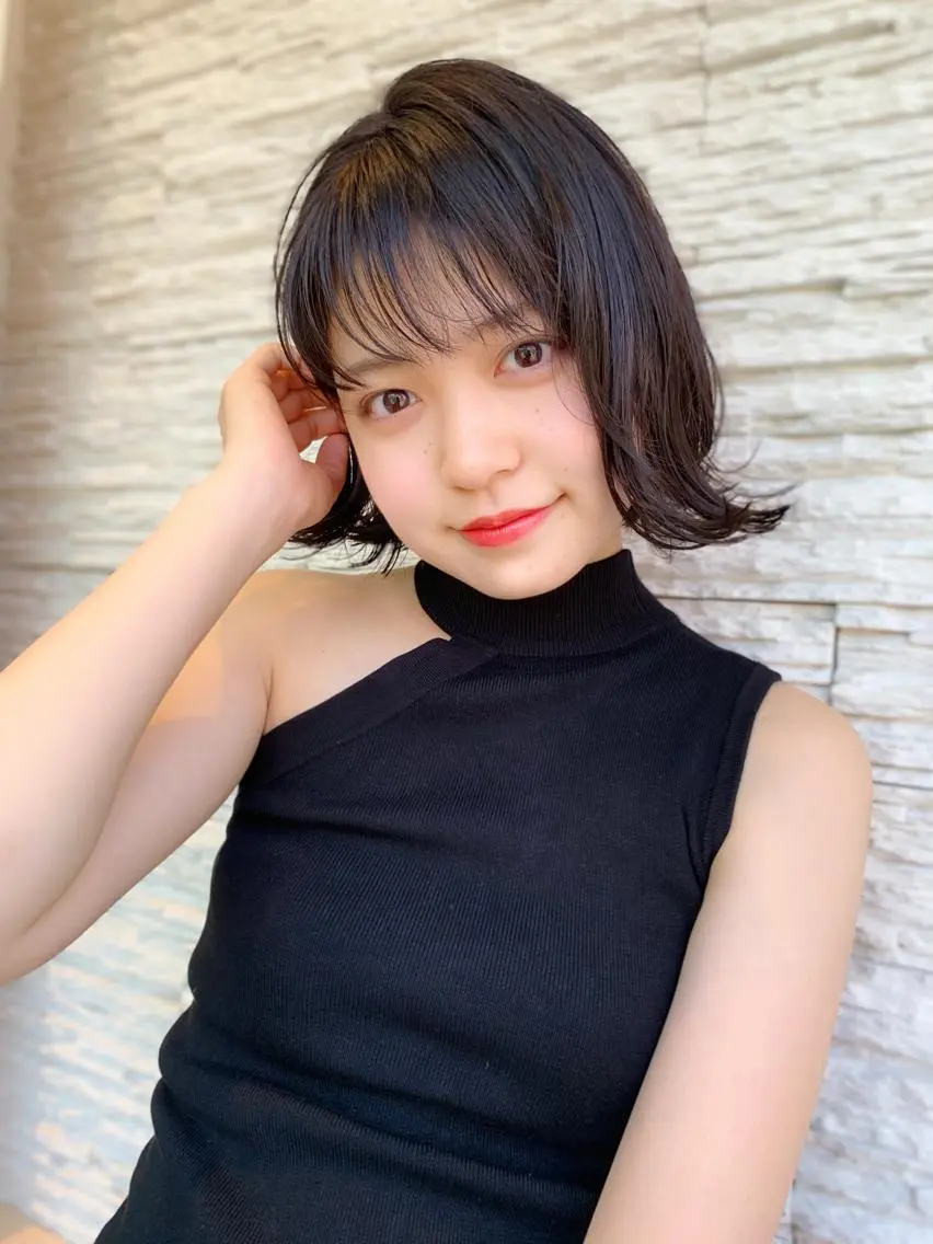 ショート カラー ボブ 外ハネヘア トップスタイリスト 💙藤原 純のヘアスタイル