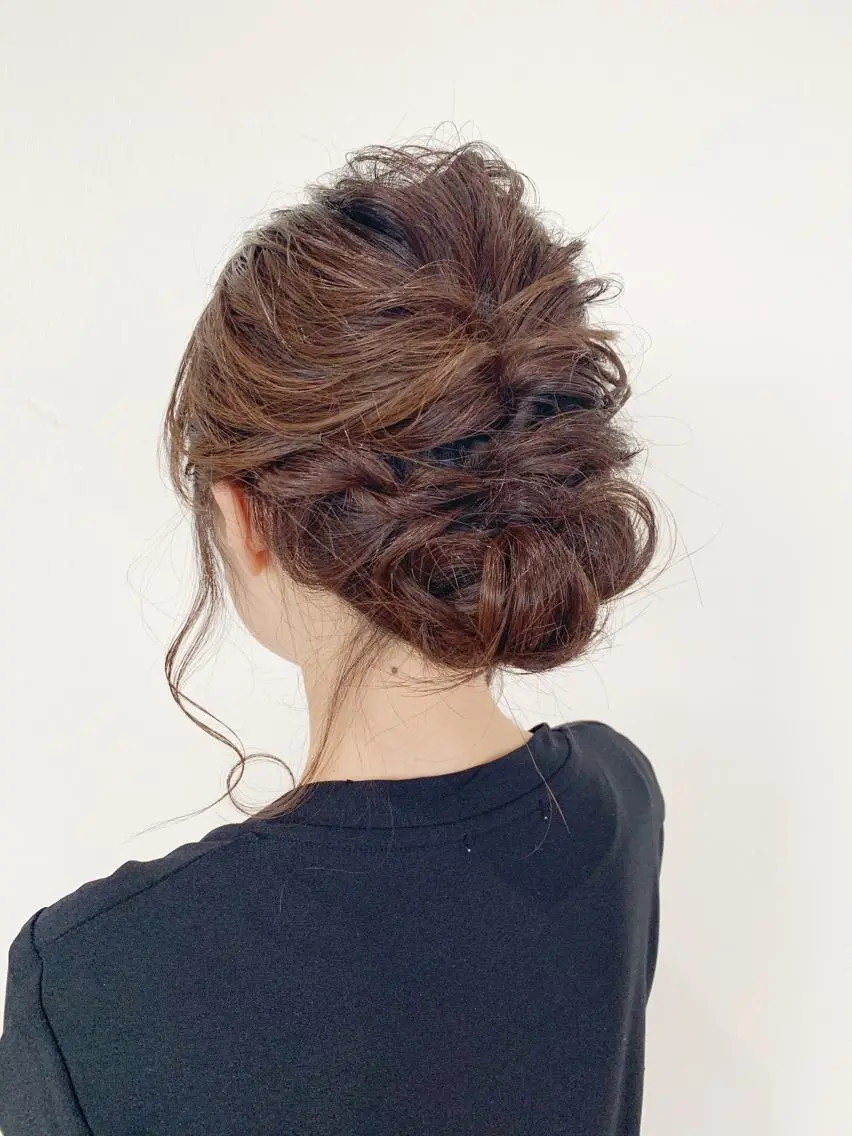 セミロング 佐藤 美紅のヘアスタイル