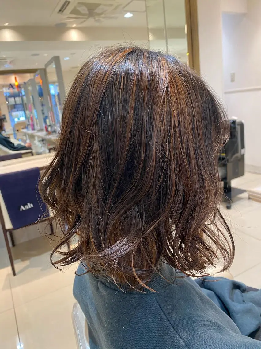 セミロング 似合う髪型が 分からない方へのヘアスタイル