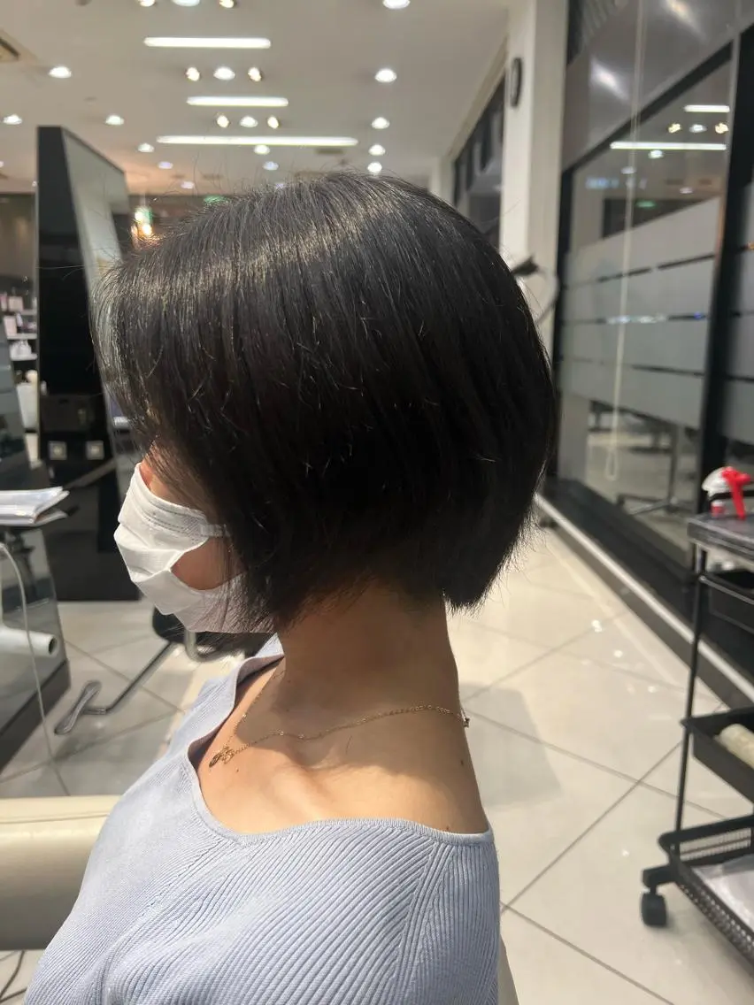 ショート カラー 黒髪 ブルーカラー ブルーブラック 透明感カラー 髪質改善 【似合わせカラー】 西口嶺河のヘアスタイル