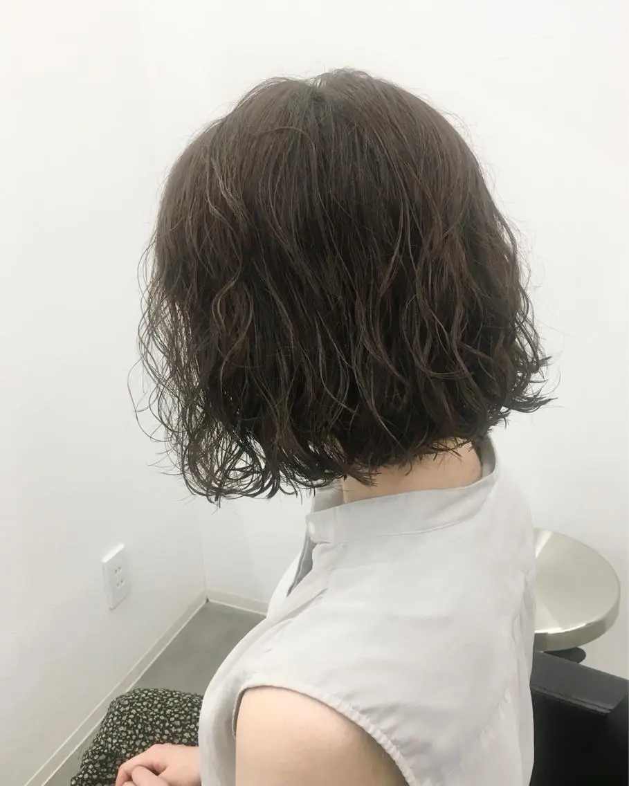 ショート カラー パーマ ショートボブ ハンサムショート ブリーチ ケアブリーチ ハイライトカラー カット ヘアカラー KEPKA ヤマグチ 天神 今泉のヘアスタイル
