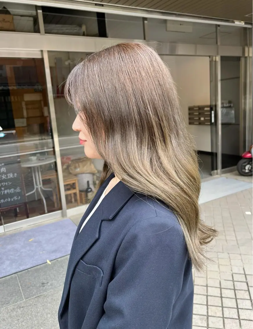 ロング カラー アッシュ ベージュカラー 透明感カラー HIYOSHI　✂︎ 艶髪職人のヘアスタイル