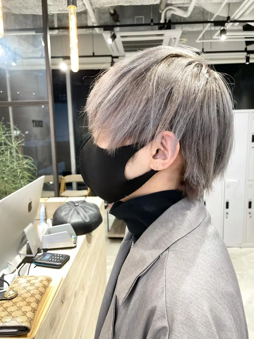 ショート カラー メンズ ヘアカラー トリートメント ヘアセット ハイトーン×レイヤー ／遠藤将太のヘアスタイル