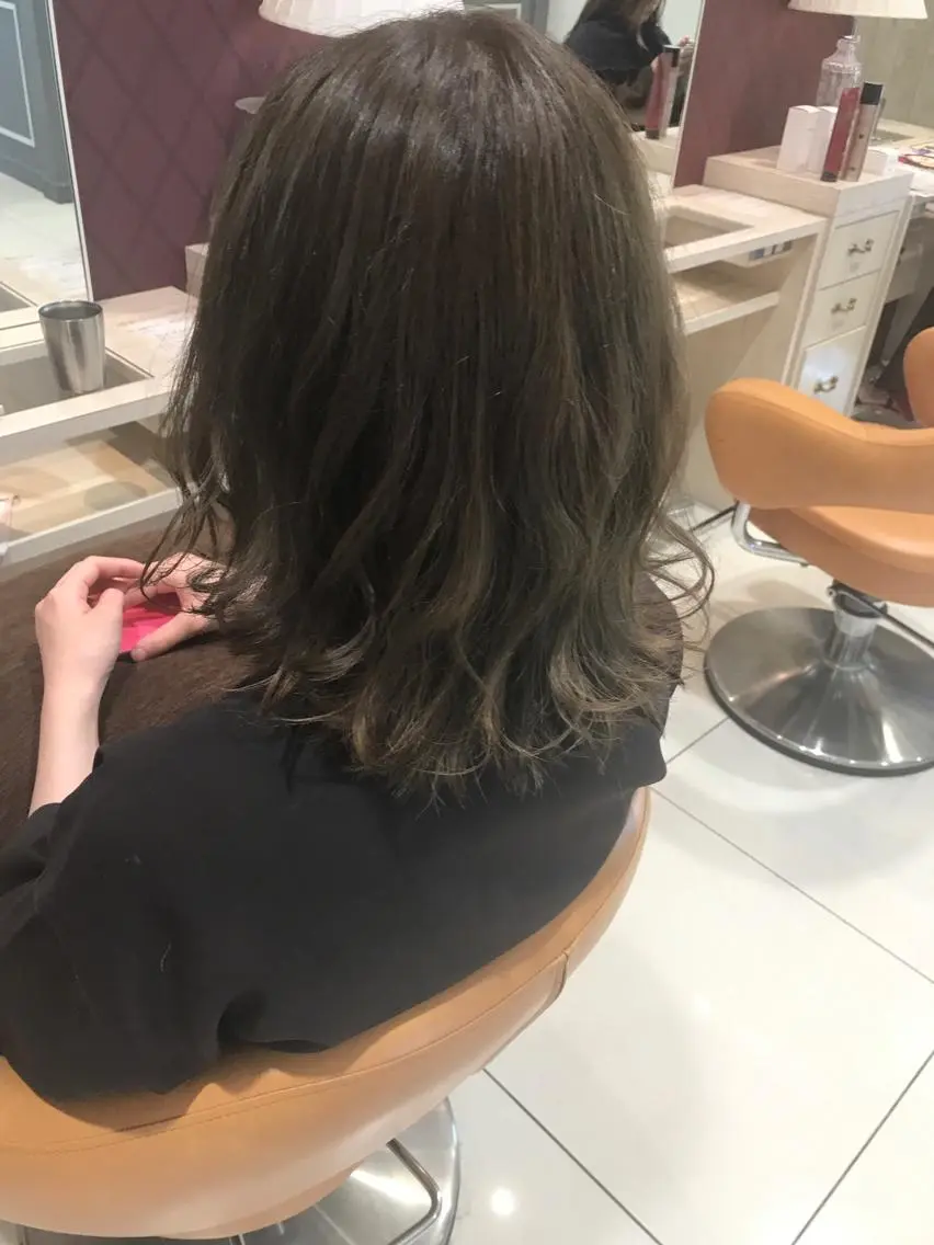 カラー アッシュ 豊田 恭平のヘアスタイル