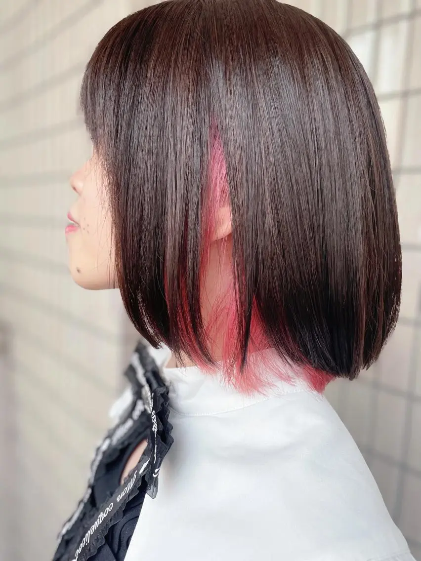 ショート ボブ ヘアカラー 原 千景のヘアスタイル