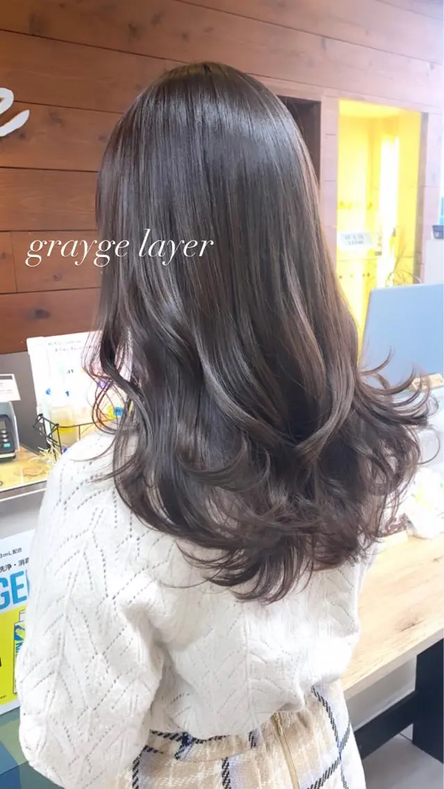 ロング レイヤー/艶髪カラー 森本くるみのヘアスタイル