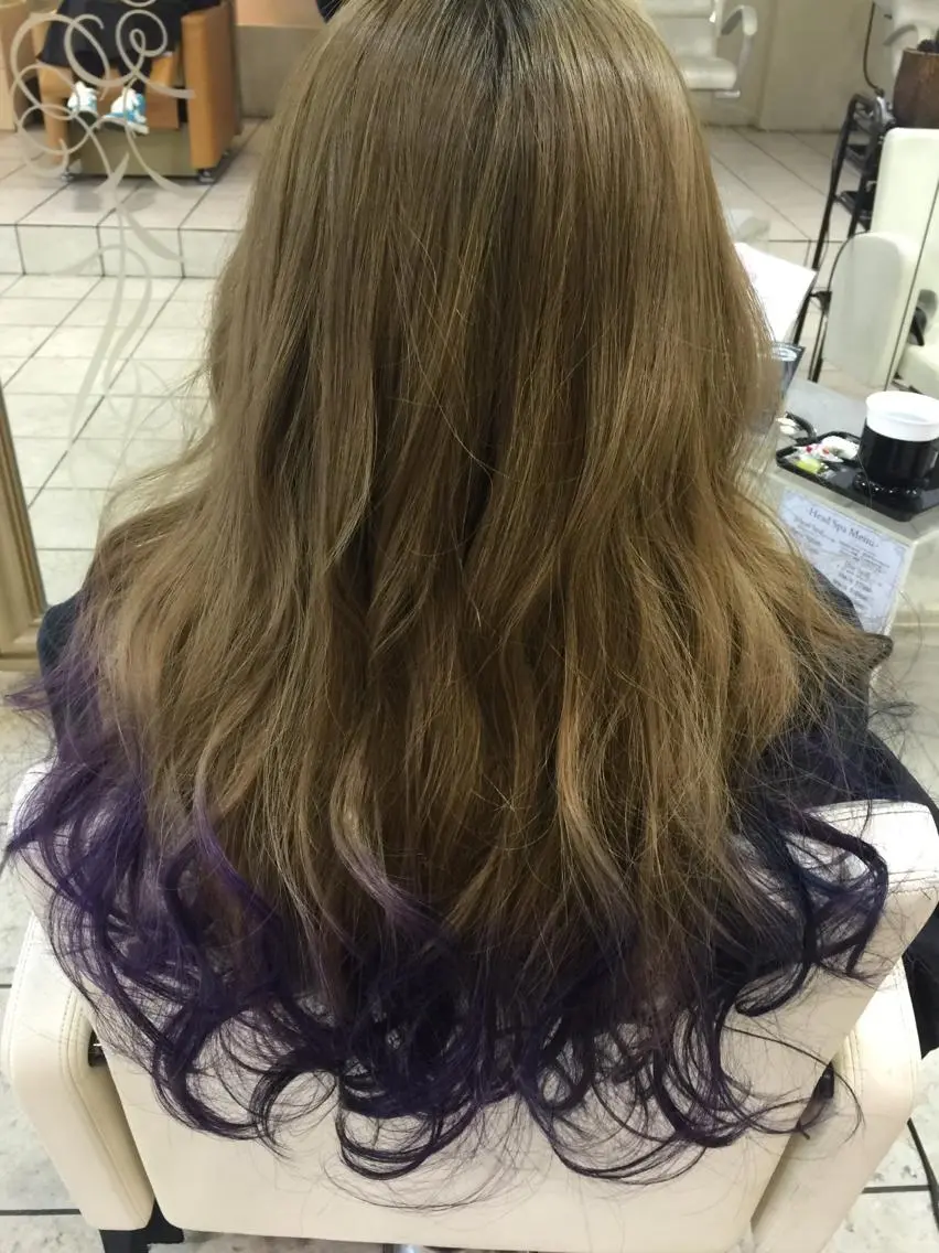 セミロング ロング カラー グラデーションカラー バイオレットカラー 溝口 和弘のヘアスタイル