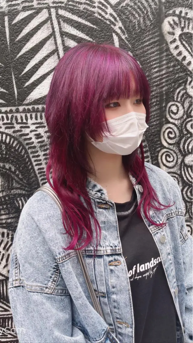 ミディアム カラー ヘアアレンジ 編み込みエクステ レッドカラー エクステ ウルフカット 🌈派手髪エクステ ブレイズ🌈ひろとのヘアスタイル