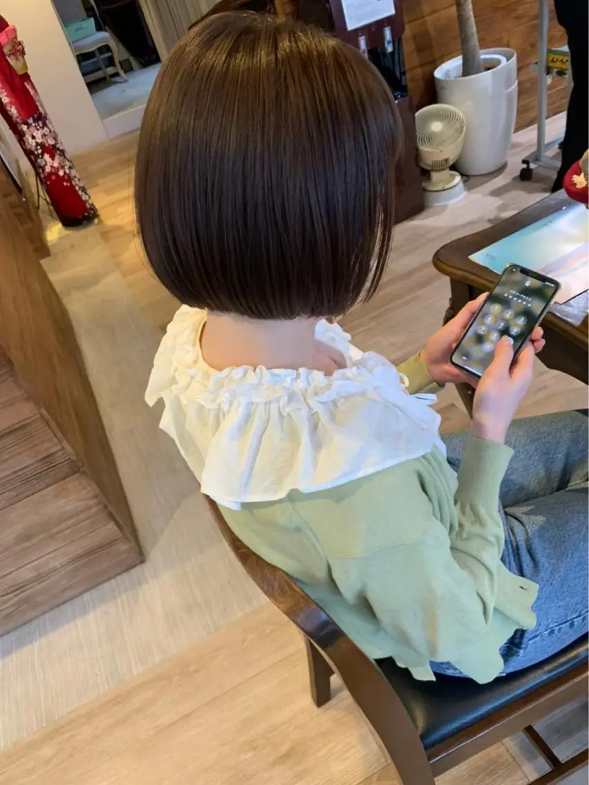 カラー ブリーチ ケアブリーチ ダブルカラー イルミナカラー インナーカラー k jの眉毛・アイブロウイメージ