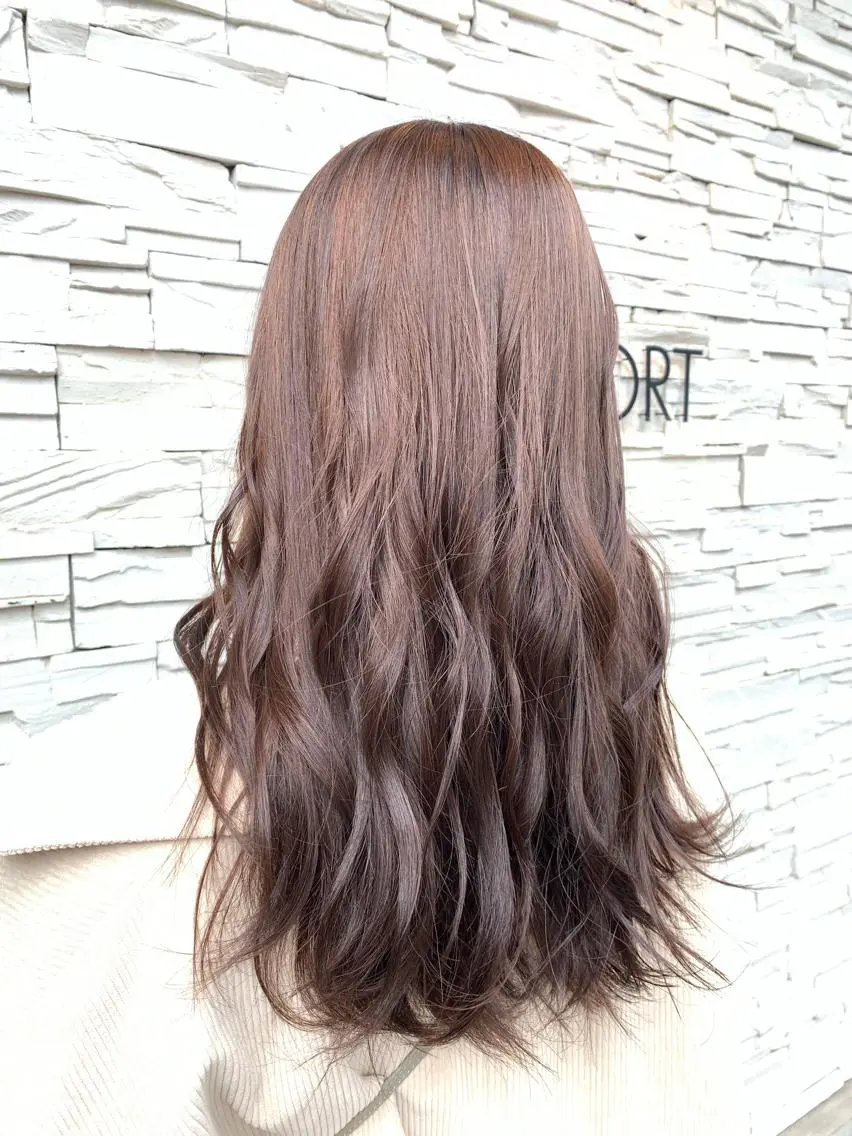 ロング ヘアカラー ゆうき あすかのヘアスタイル