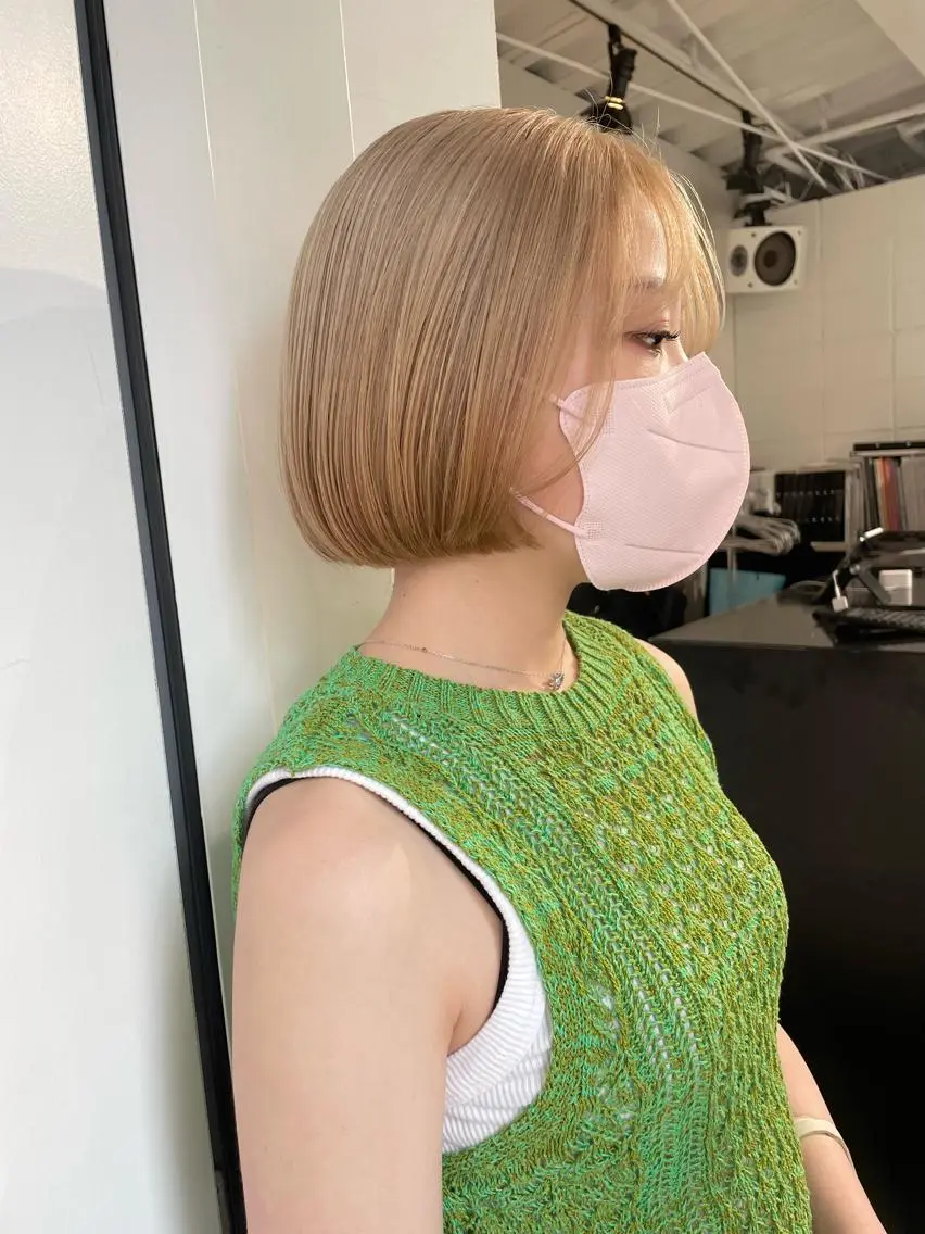 ショート カラー パーマ ヘアアレンジ メンズ キッズ ネイル マツエク・マツパ アイブロウ メンズブリーチ ブリーチ ブロンド クリアネイル カット トリートメント 艶ハイトーン/ヘア アレンジAYAKAのヘアスタイル