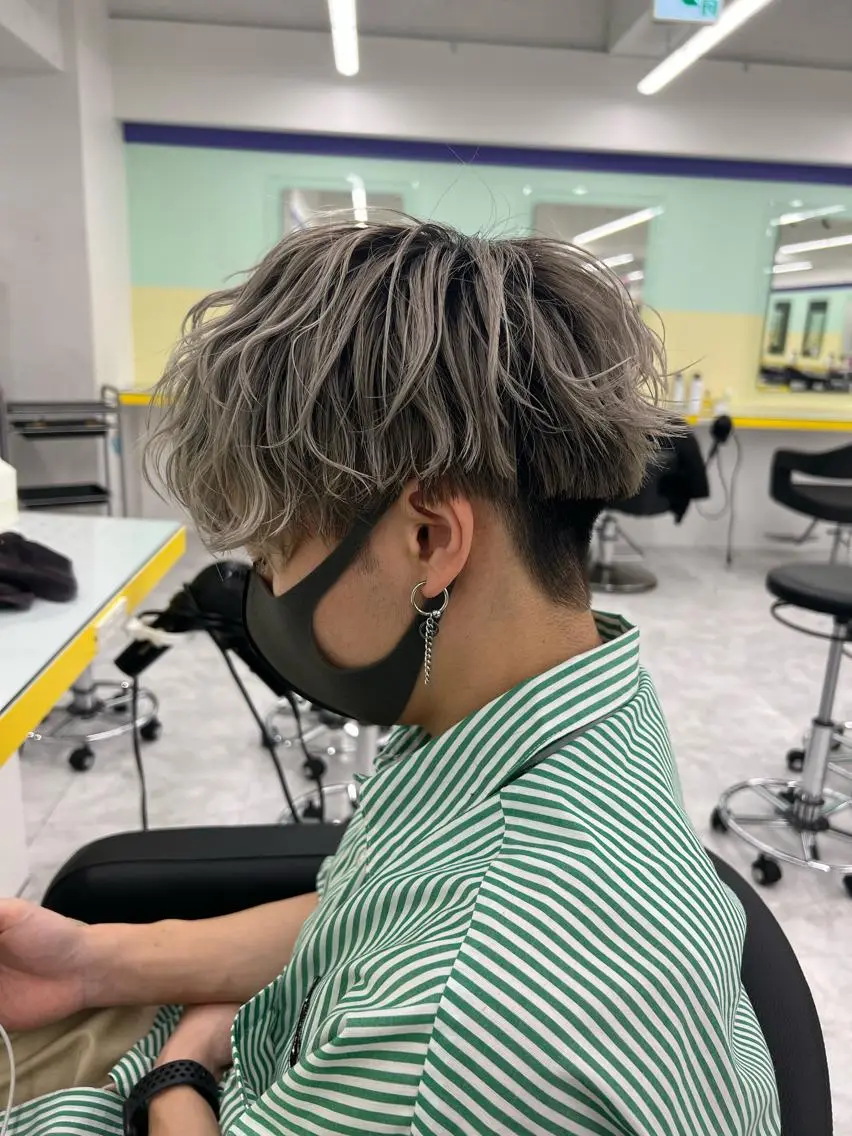ショート カラー パーマ ヘアアレンジ メンズ キッズ ネイル マツエク・マツパ アイブロウ アップバング センターパート メンズハイライト マッシュ メンズパーマ 🔷横浜1のパーマ 職人🔷将太郎のヘアスタイル