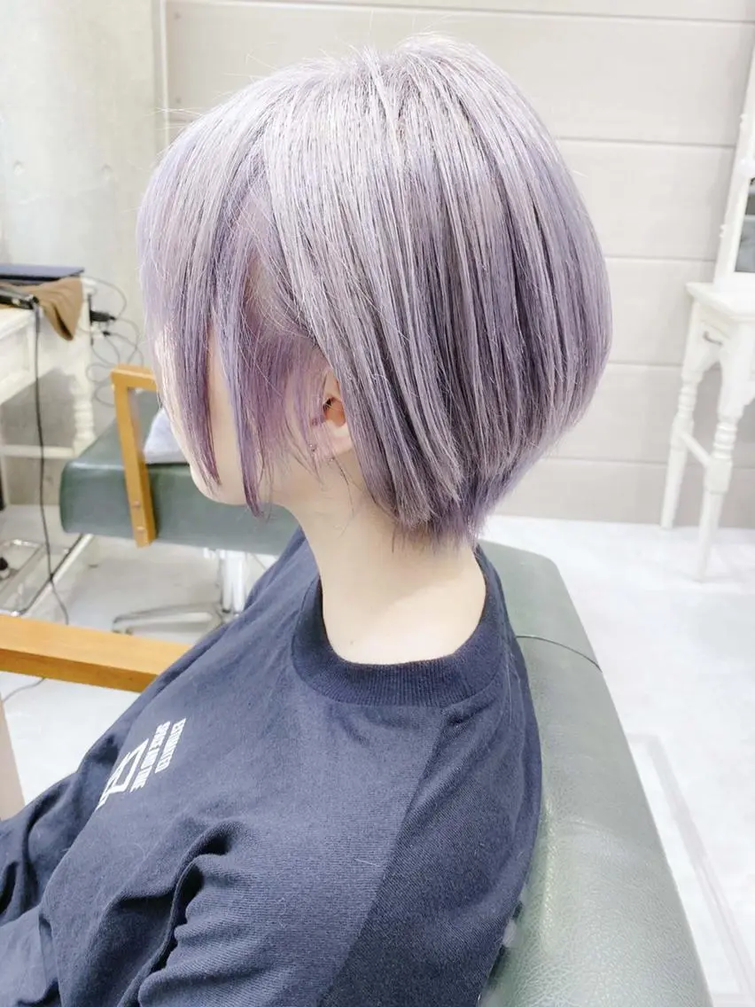 ショート カラー ヘアアレンジ アッシュ アッシュグレー アッシュグレージュ ブリーチ ケアブリーチ Days 透明感カラーのヘアスタイル