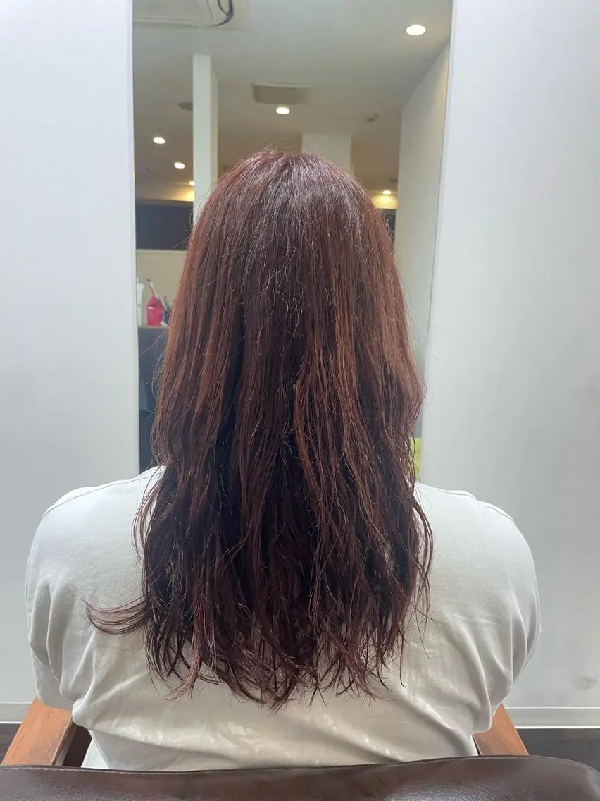 カラー ブラウンカラー ピンクカラー 杉山 梨里華のヘアスタイル
