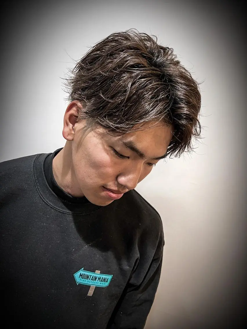 メンズ センターパート メンズ韓国風 カット 守屋 智紀のヘアスタイル