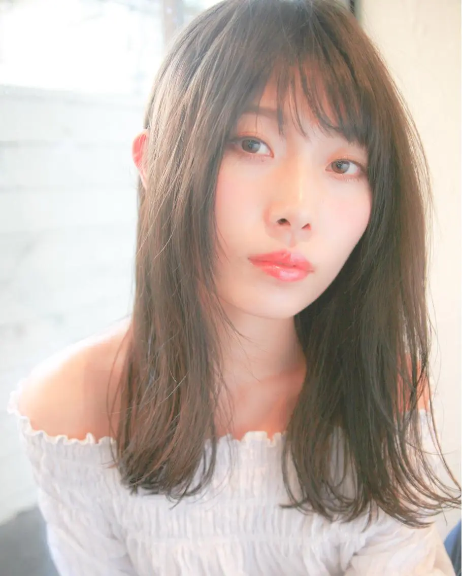 セミロング 髪質改善縮毛矯正 専門店のヘアスタイル