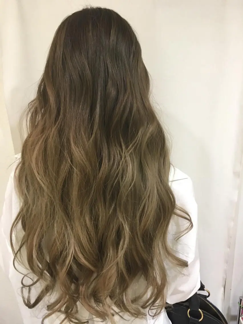 ロング カラー パーマ ヘアアレンジ グラデーションカラー ロング きむえり/髪質改善 /うねり広がり改善のヘアスタイル