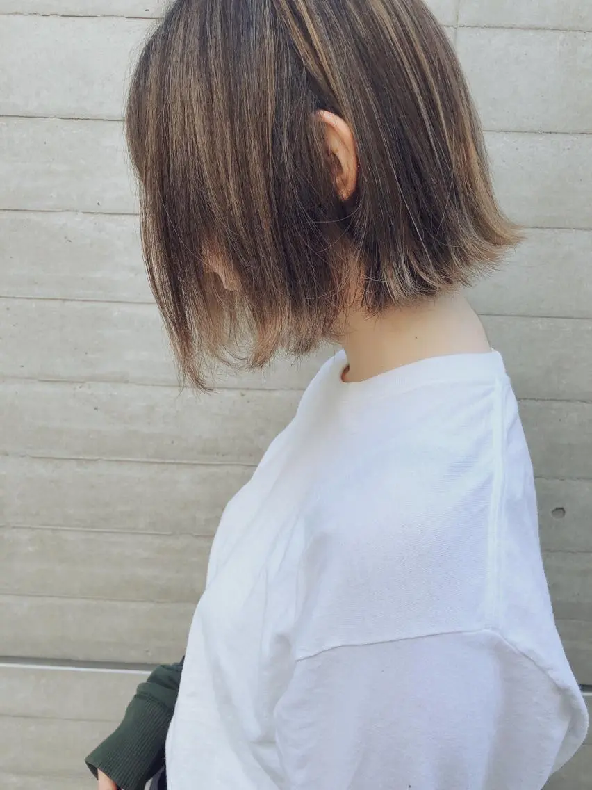 ショート 切りっぱなしボブ アッシュ ボブ 外国人風カラー ハイライト ショート職人 美容師【KENTA】のヘアスタイル