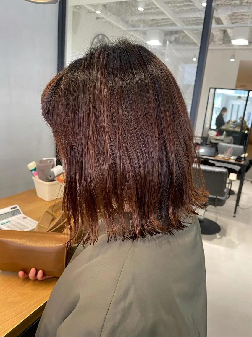 ミディアム 暖色カラー🍊 ボブ🌿顔周りcutのヘアスタイル