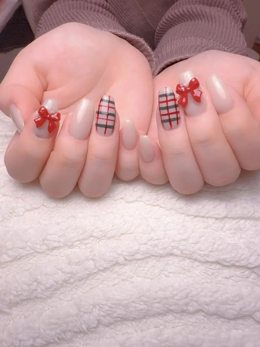 ネイル 持ち込み ハンドネイル ハンドケア For U nail スカルプ専門店のネイルデザイン