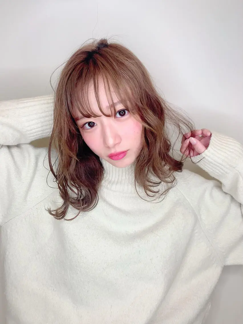 カラー 透明感カラー 朝倉 美月のヘアスタイル