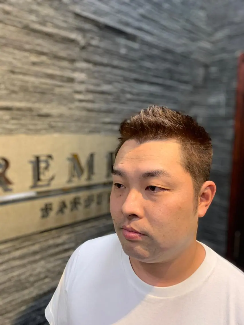 ショート カラー 山内 敢史のヘアスタイル