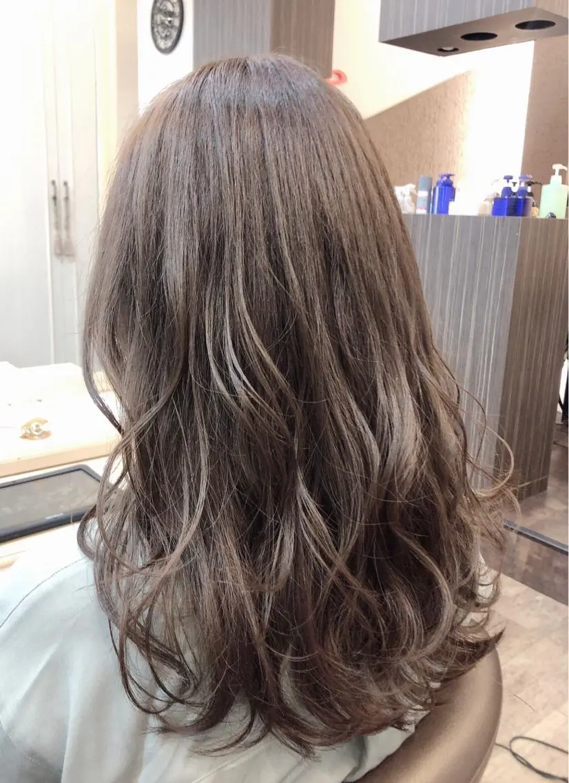 セミロング カラー グレージュ イルミナカラー ヘアカラー 尚平 40代からの 髪質改善専門のその他イメージ