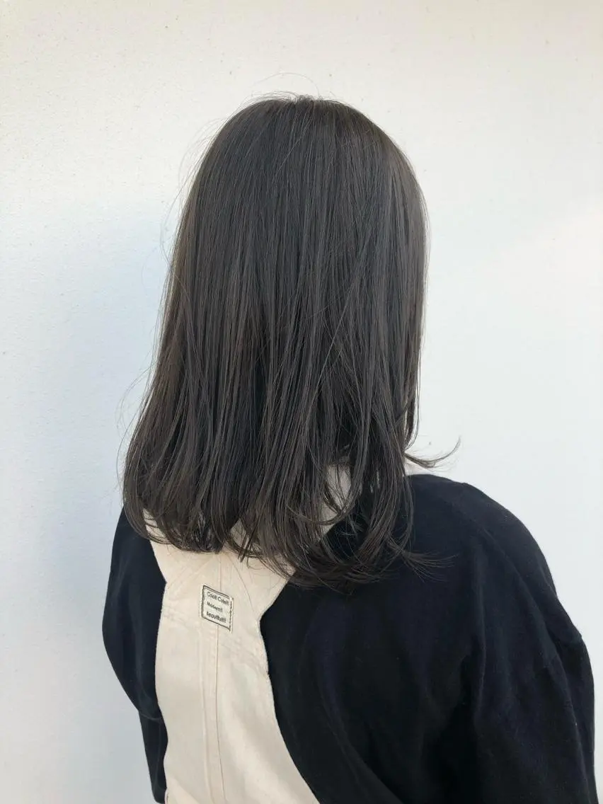 セミロング カラー ブリーチ グレージュ ブリーチなしカラー wカラー 指名No1かけるのヘアスタイル