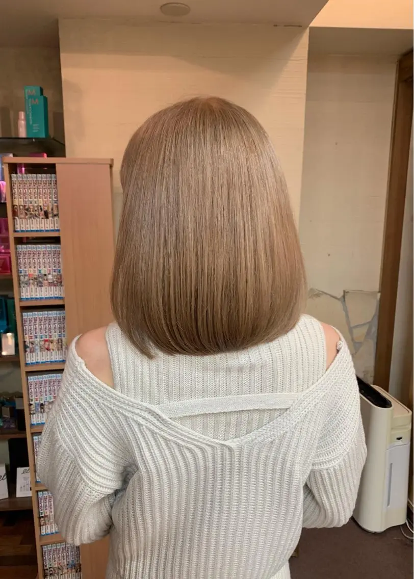 ミディアム カラー ベージュカラー ブロンド ブロンドベージュ ヘアカラー トリートメント 矢野 晃平のヘアスタイル