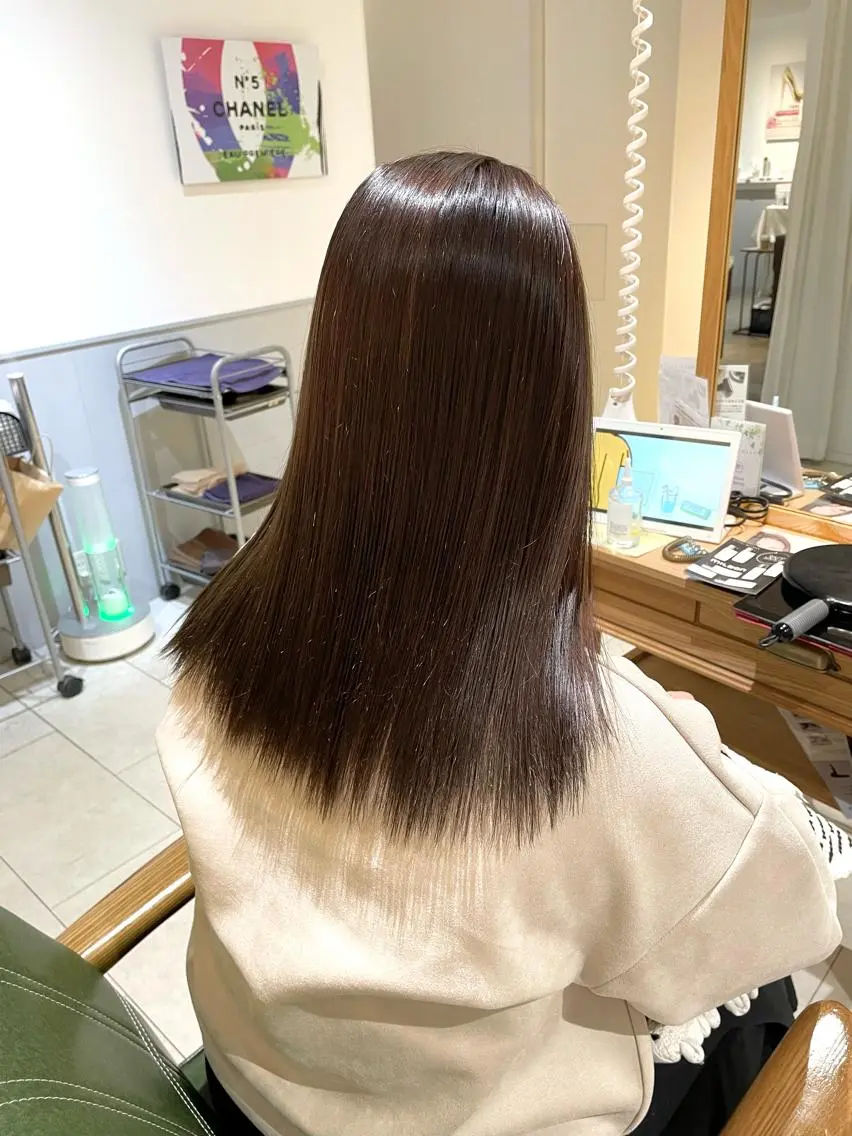 セミロング カラー 過去一の柔髪ヘア 🌿einshairのヘアスタイル