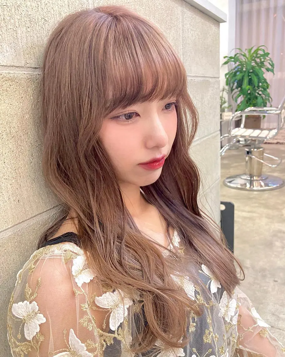 カラー ブリーチ 透明感カラー WAWA miu🌷のヘアスタイル
