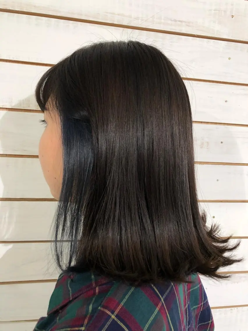 ミディアム カラー ブルーカラー ダークシルバー ネイビーカラー シルバー カット ヘアカラー トリートメント 🧡艶髪/エクステ 🫧🧡YUKI❄️のヘアスタイル