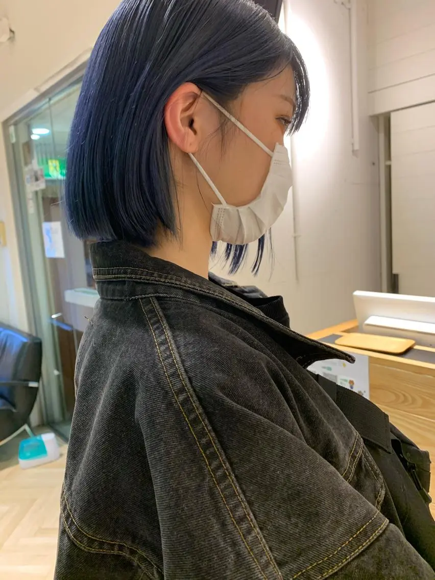 ショート カラー ヘアアレンジ 黒髪 ブルーカラー ブルーブラック ボブ 🌿ショート🌿 パーマ🌿淳平のヘアスタイル
