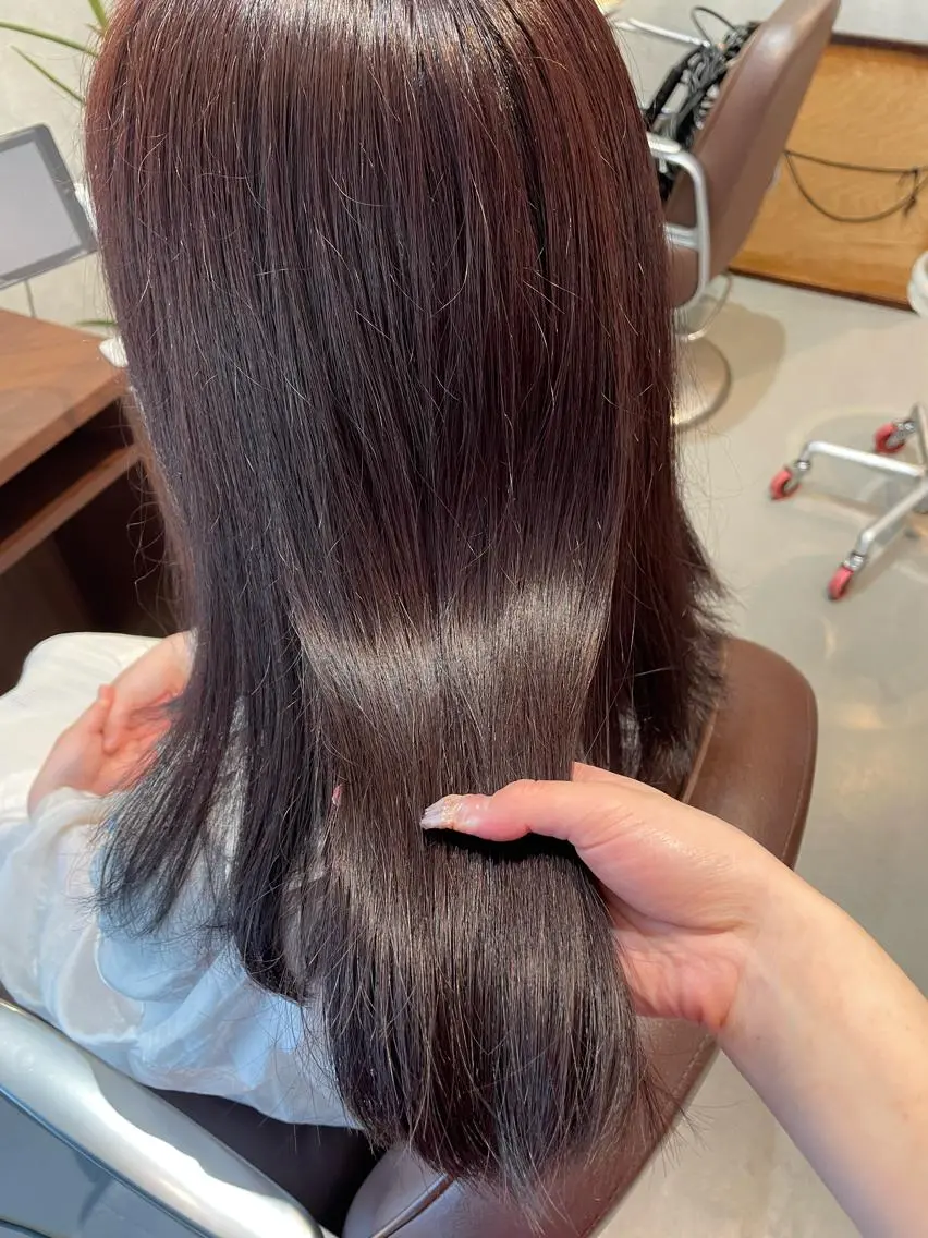 ミディアム レッドブラウン chic  有山 美瑠のヘアスタイル