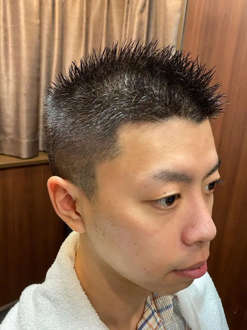 ショート ショートヘア 小島 史也のヘアスタイル