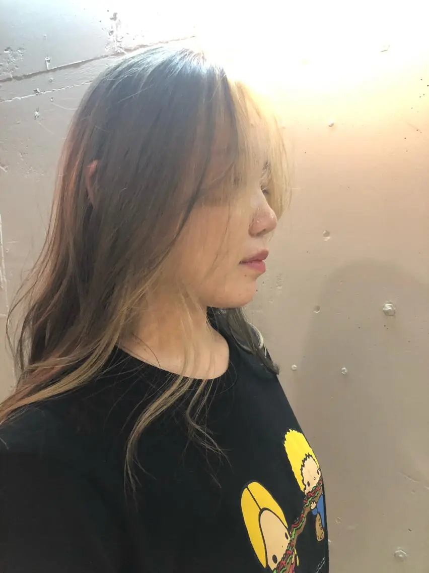 ロング カラー ミストバング フェイスフレーミング ハイライトカラー ハイライト ヘアカラー トリートメント 🌼褒められヘア🌼 kaoのヘアスタイル