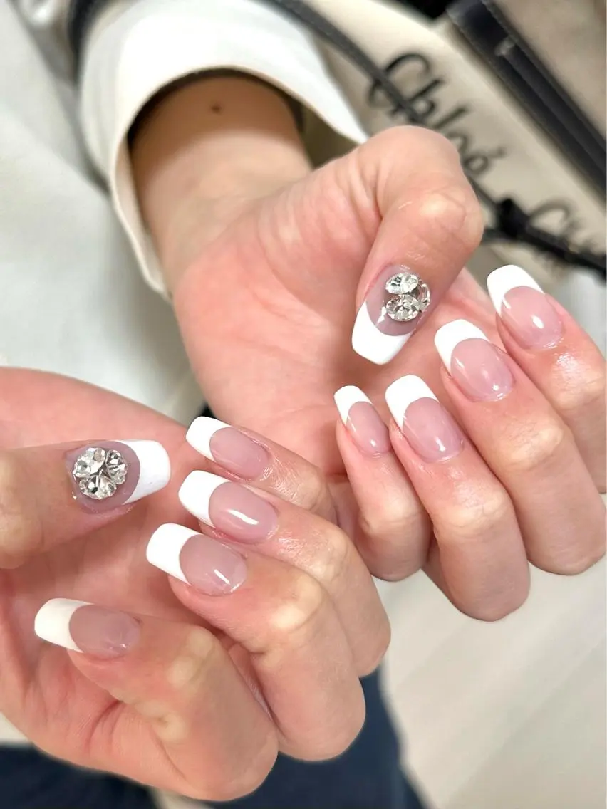 ネイル ストーンネイル amu nail. RINAのネイルデザイン