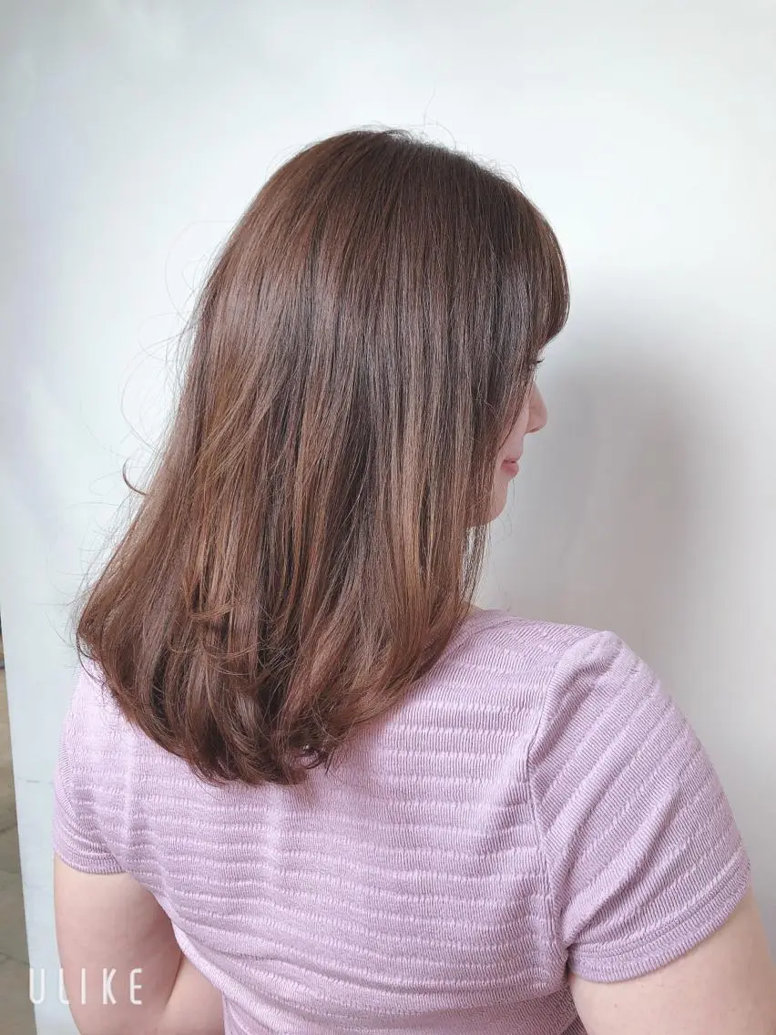 ミディアム レイヤーカット 杉野 凜のヘアスタイル