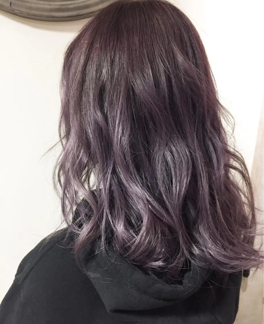 ミディアム ハイライト 髪質改善 縮毛矯正 トリートメント 酸熱トリートメント ヘアカラー トリートメント 中川 勝友のヘアスタイル