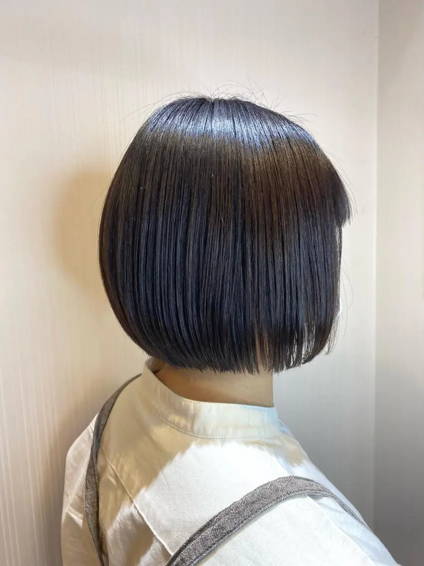 ショート カット 縮毛矯正 トリートメント 新井 友菜のヘアスタイル