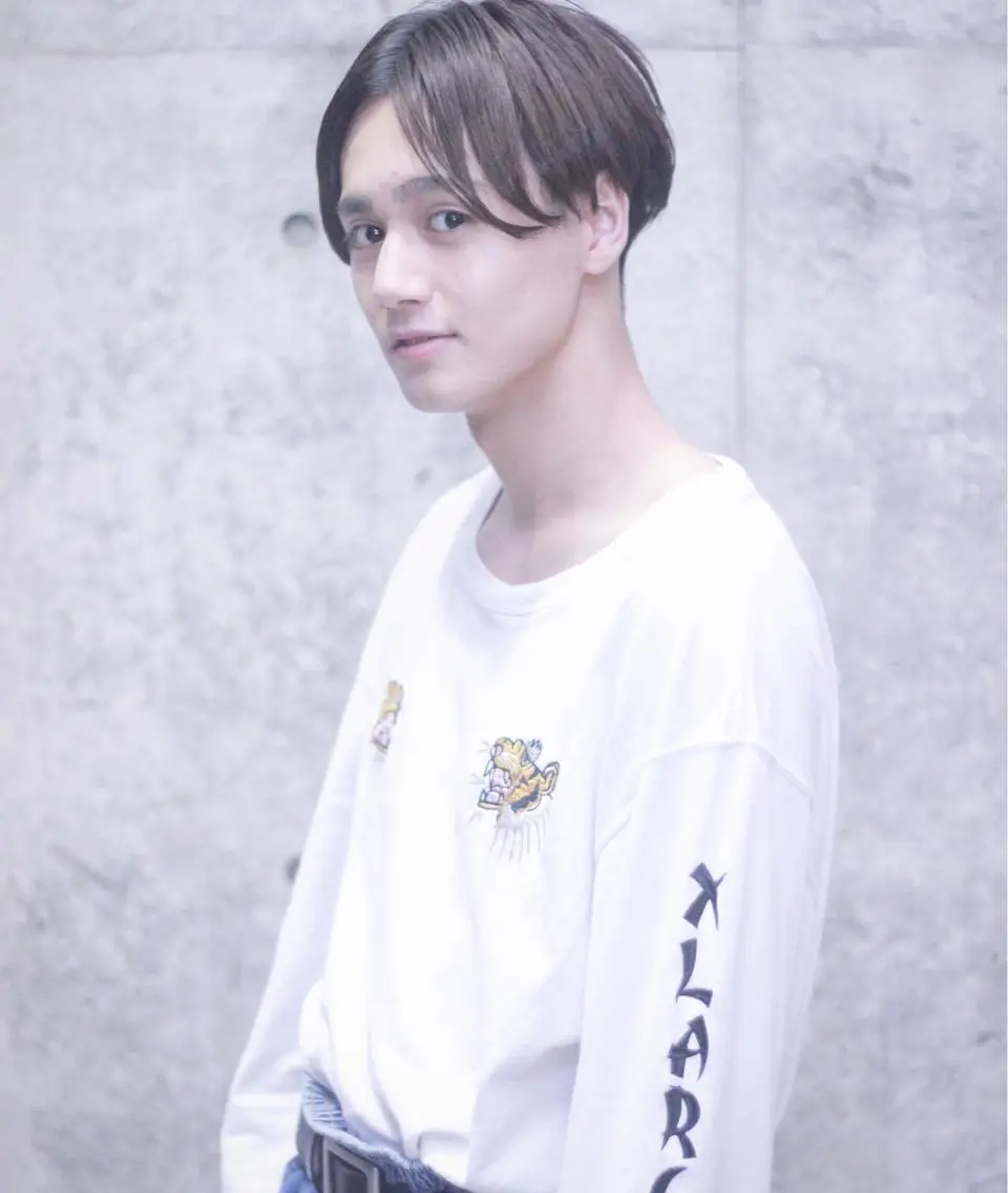 ショート カラー メンズ 及川 光のヘアスタイル